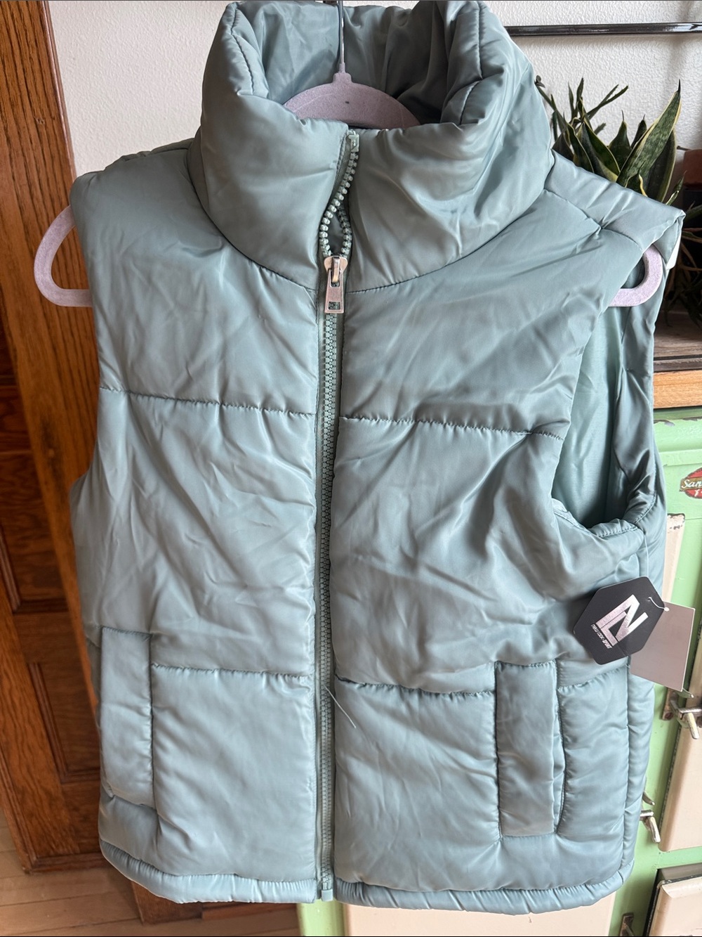 New Look Quilted Puffer Vest in Sage
